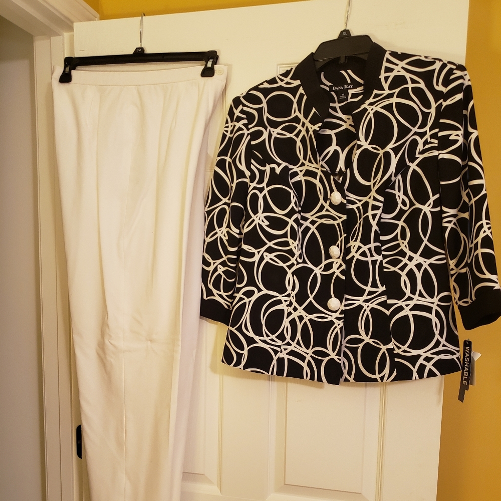 Black & White Pantsuit